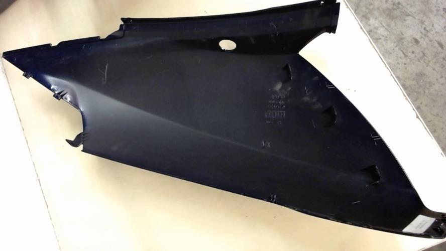 pièce détachée occasion Cache carenage coque arriere droit