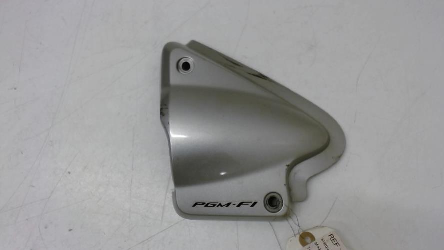pièce détachée occasion Cache sous selle gauche HONDA