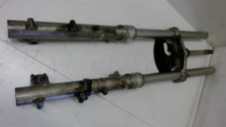 Illustration de Fourche complete HONDA