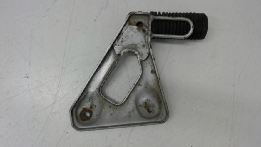 Illustration de Platine et repose pieds arriere gauche HONDA