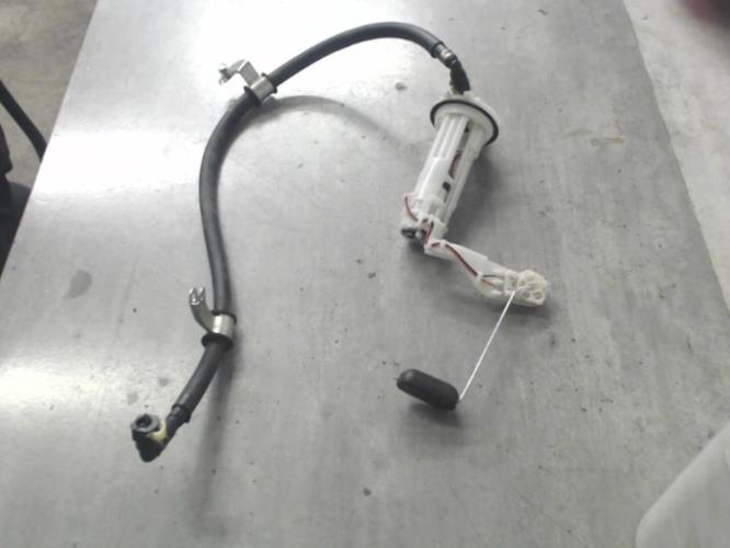 pièce détachée occasion Pompe + jauge à essence