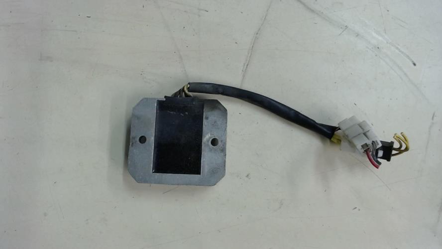 pièce détachée occasion Regulateur charge batterie SUZUKI