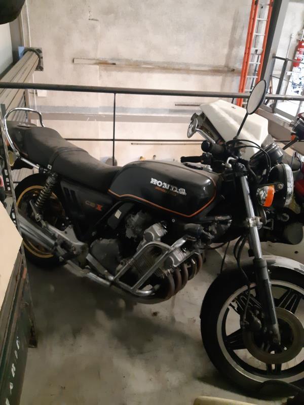 moto accidentée HONDACBX1000