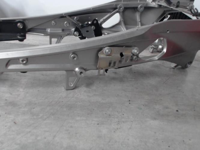 pièce détachée occasion Boucle cadre arriere HONDA