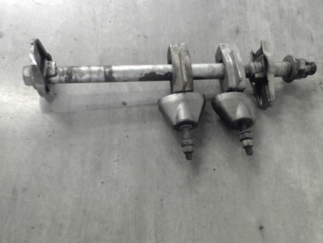 pièce détachée occasion Axe de roue arriere