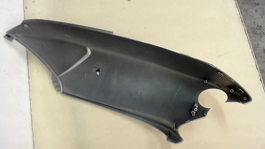pièce détachée occasion Cache carenage coque arriere droit