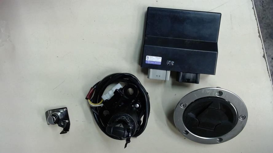 pièce détachée occasion Kit serrure KAWASAKI