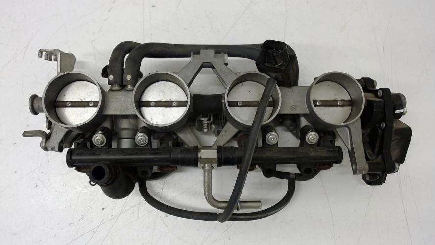 pièce détachée occasion Rampe d'injection SUZUKI