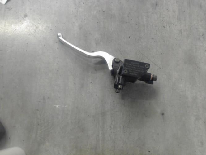 pièce détachée occasion Bocal vase maitre cylindre de frein arriere PEUGEOT
