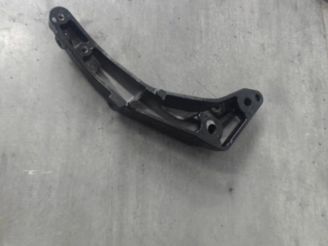 pièce détachée occasion Support moteur gauche