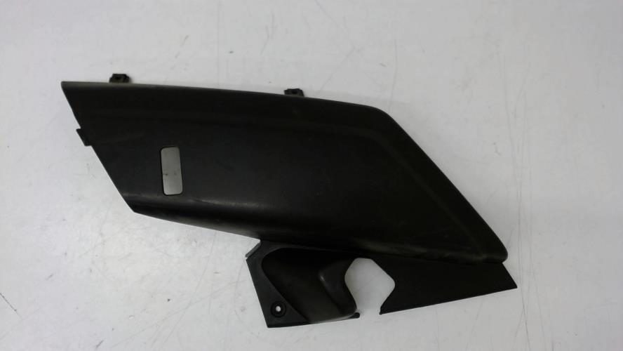 pièce détachée occasion Cache flanc de carenage droit YAMAHA