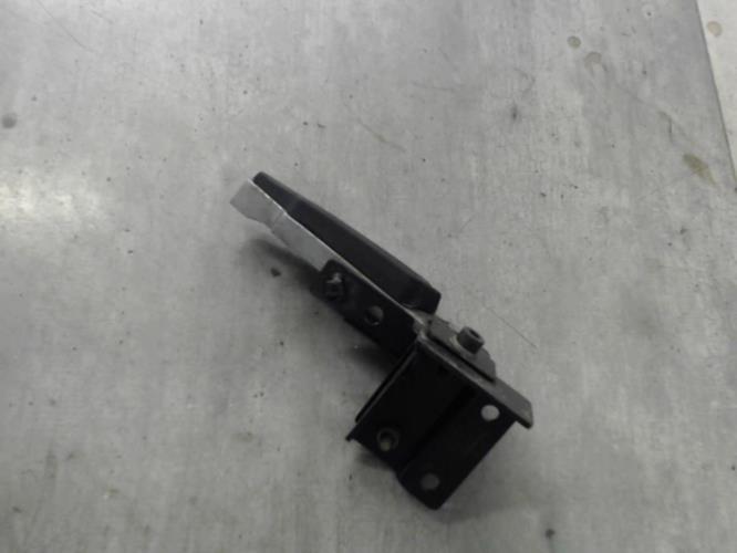 pièce détachée occasion Platine et repose pieds arriere gauche