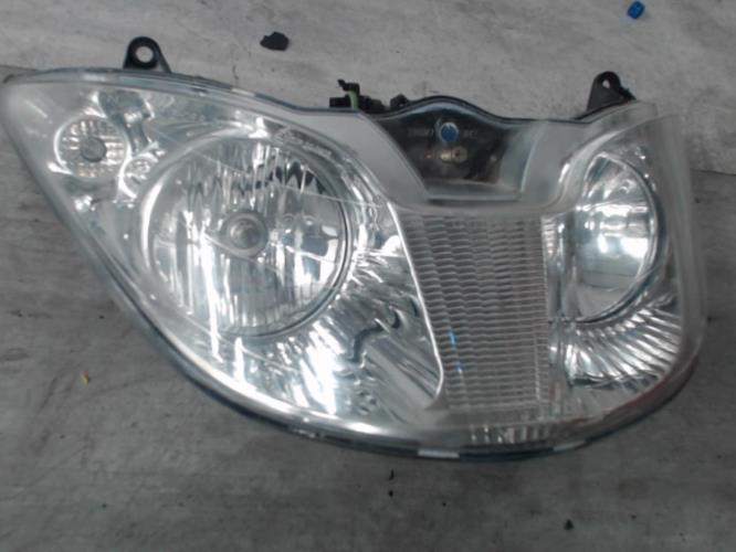 pièce détachée occasion Optique (feux)(phare) PIAGGIO