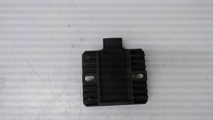 pièce détachée occasion Regulateur charge batterie