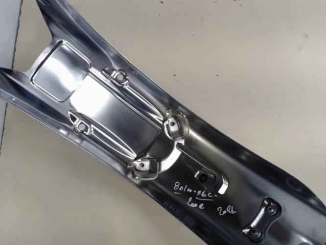 pièce détachée occasion Garde boue arriere HONDA