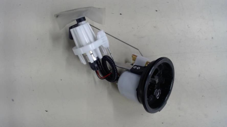 pièce détachée occasion Pompe + jauge à essence