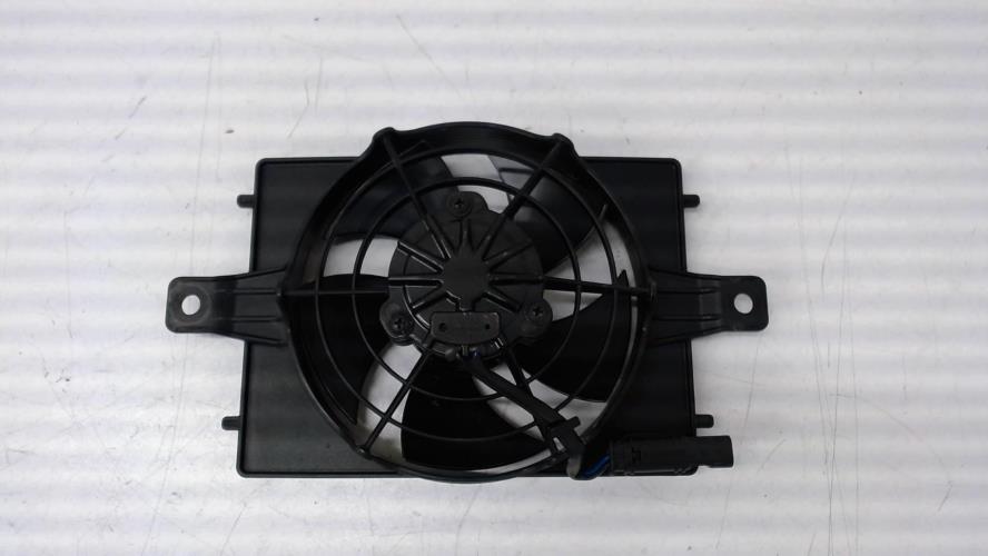 pièce détachée occasion Ventilateur droit BMW