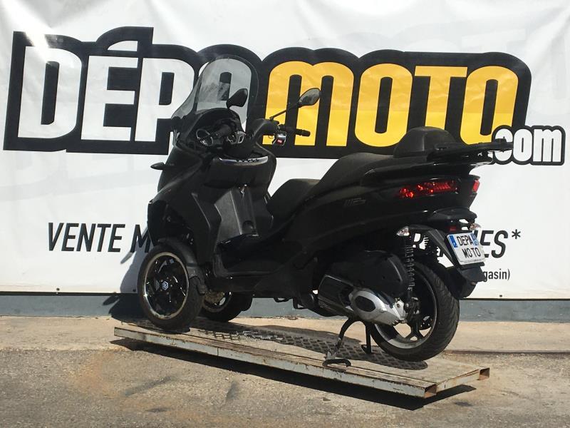 moto accidentée PIAGGIOMP3 300