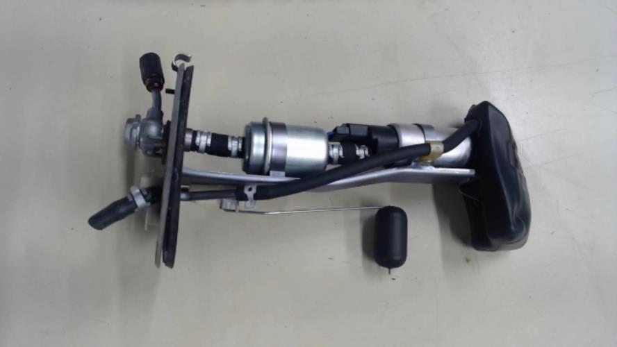 pièce détachée occasion Pompe + jauge à essence HONDA