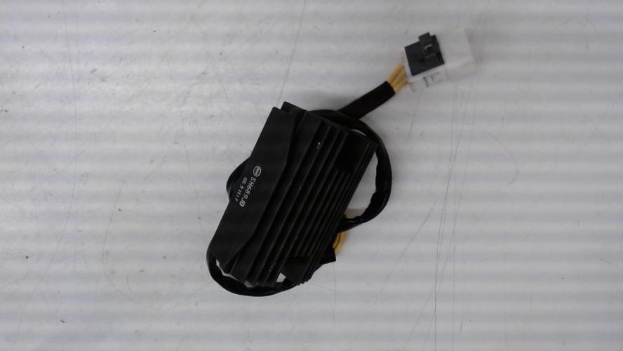pièce détachée occasion Regulateur charge batterie