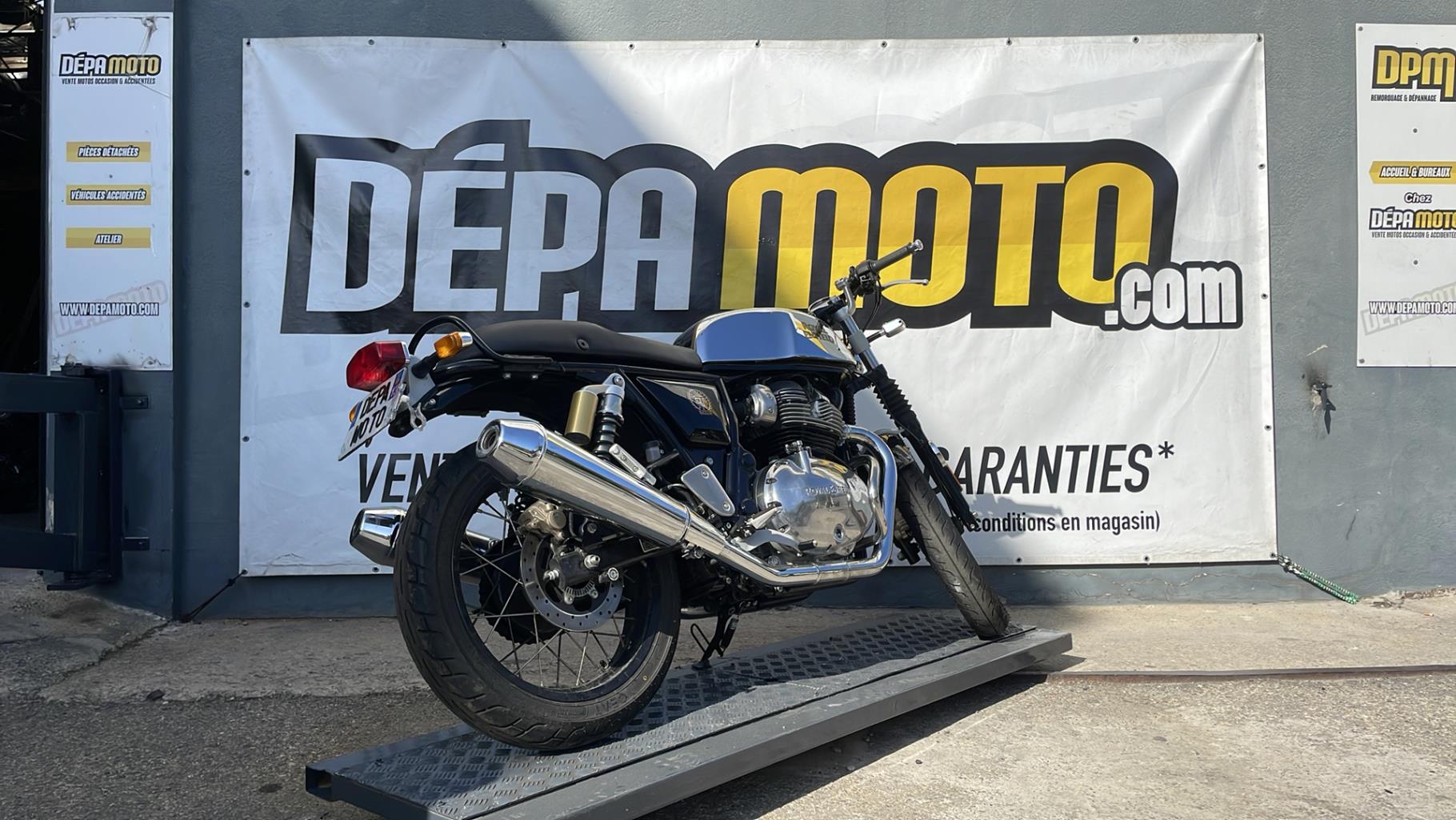 moto accidentée ROYAL ENFIELD650 CONTINENTAL GT