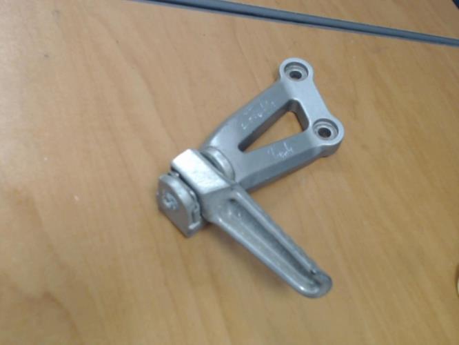 pièce détachée occasion Platine et repose pieds arriere gauche KAWASAKI