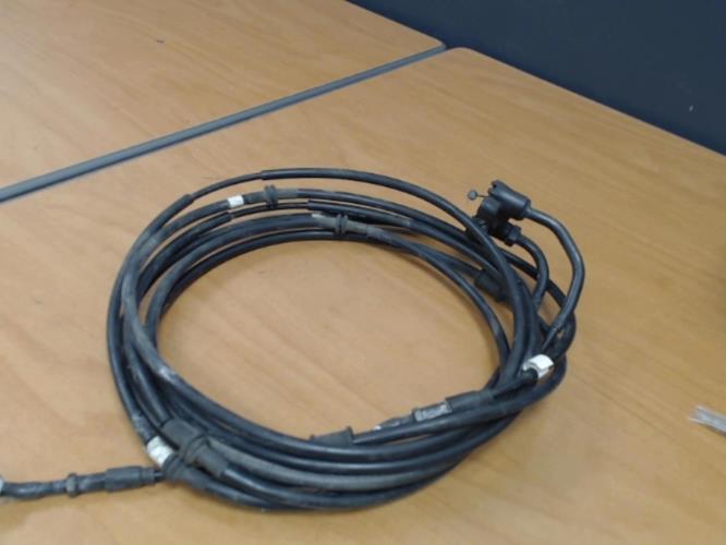 pièce détachée occasion Cable d'accelerateur PIAGGIO