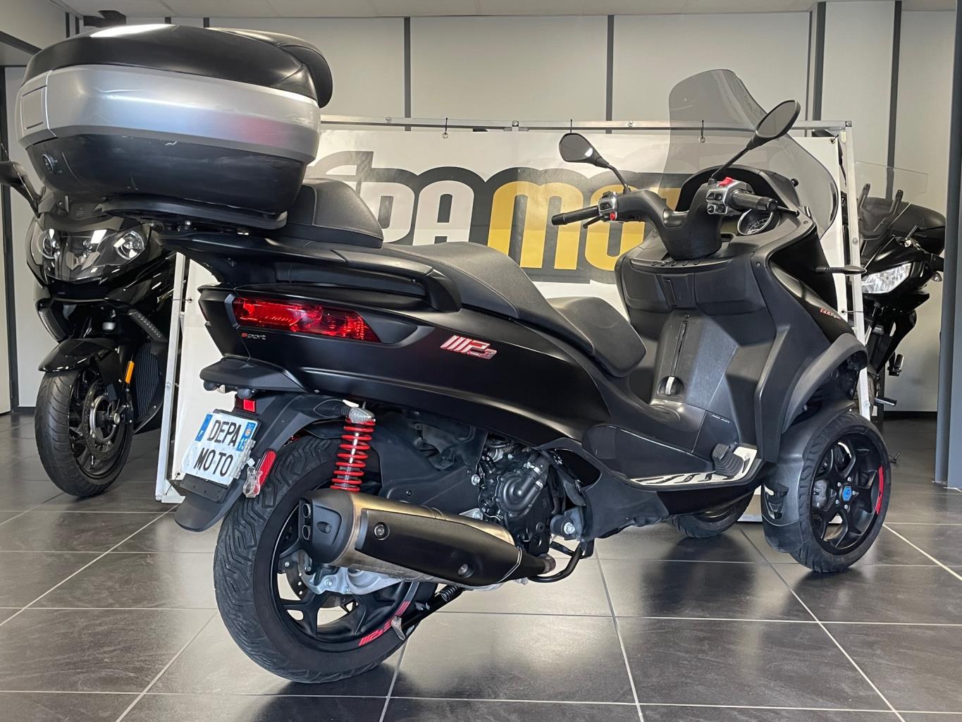 Illustration de PIAGGIOMP3 500 SPORT HPE