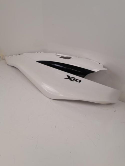pièce détachée occasion Cache carenage coque arriere gauche PIAGGIO