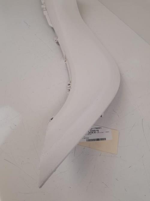 pièce détachée occasion Cache lateral droit