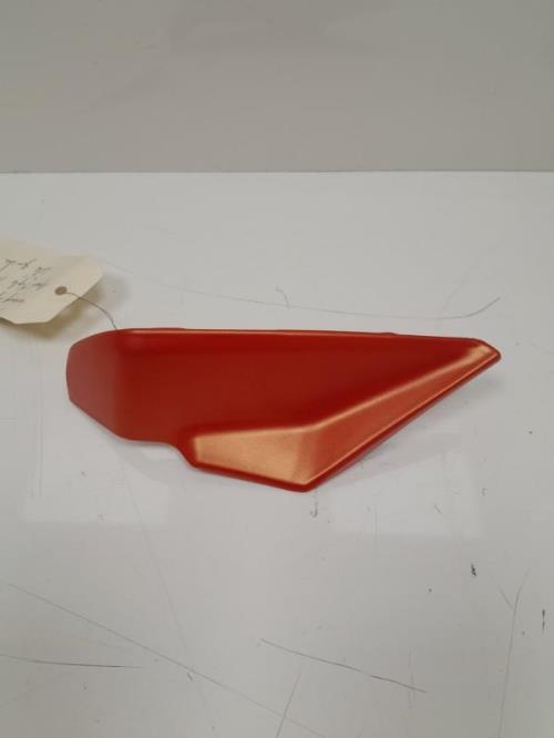 pièce détachée occasion Habillage de tete de fourche gauche TRIUMPH