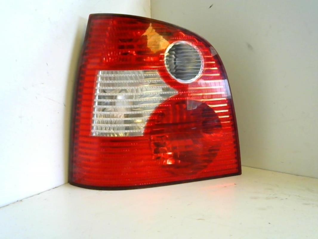 Fanale posteriore principale sinistro (luci) VOLKSWAGEN POLO 4 PHASE 1 Diésel - 1