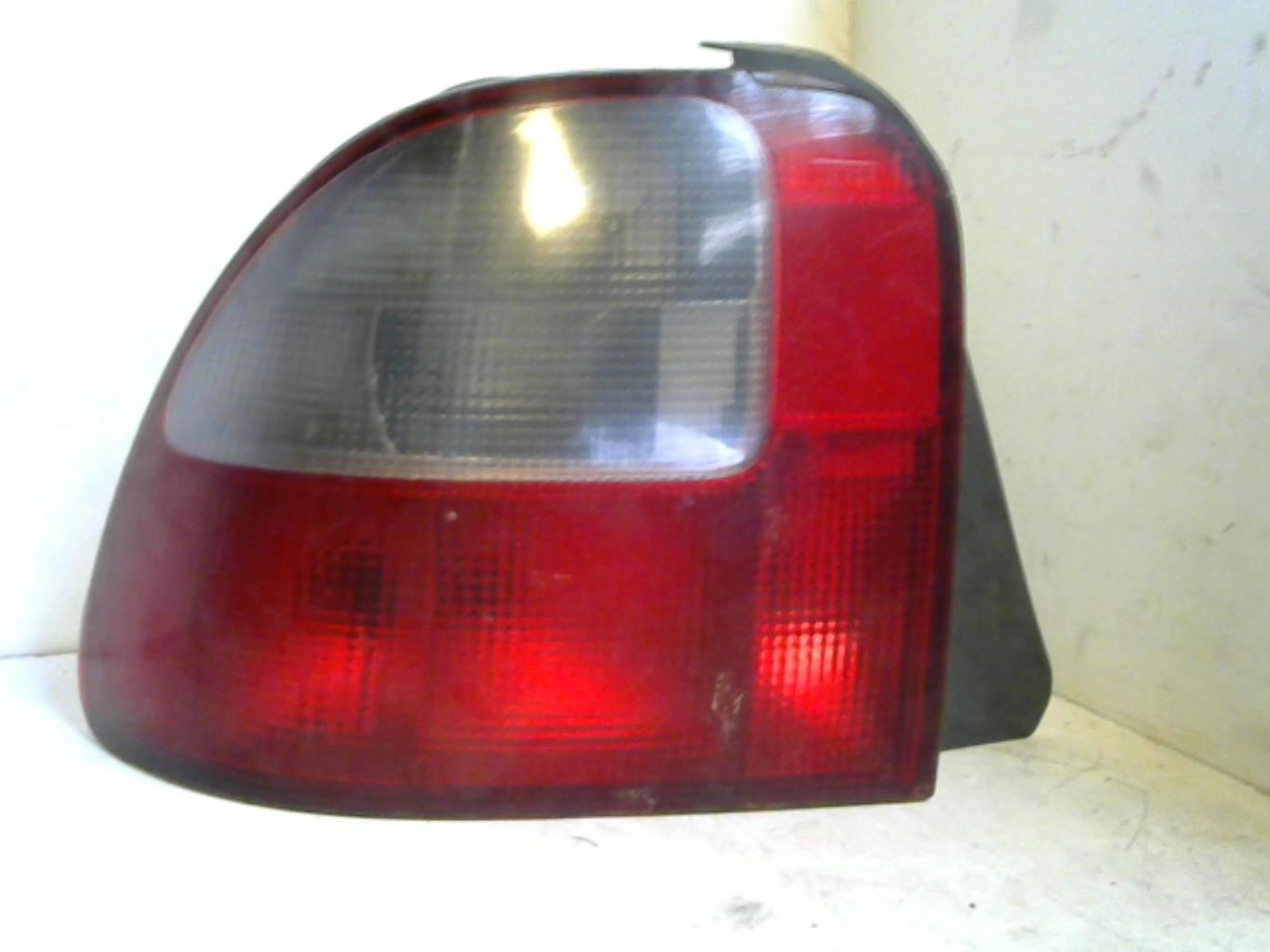 Fanale posteriore principale sinistro (luci) ROVER 400 2 Diésel - 1
