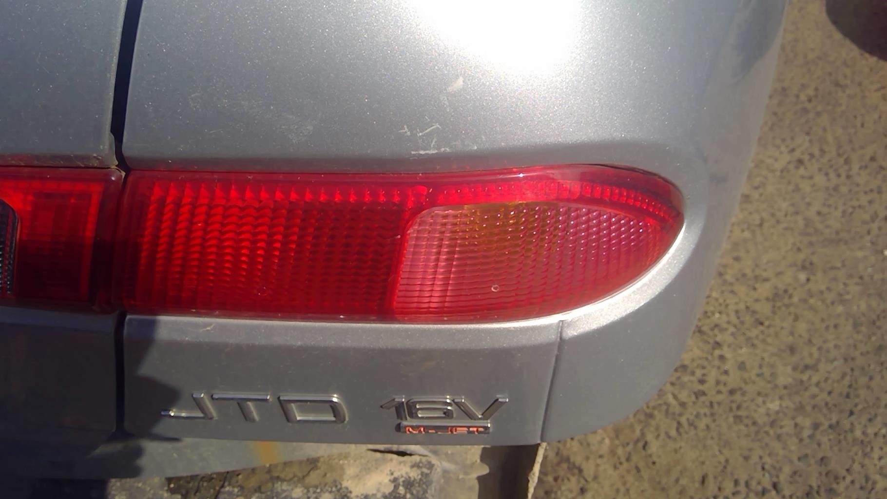Fanale posteriore principale destro (luci) ALFA ROMEO 156 PHASE 3 BREAK Diésel - 1