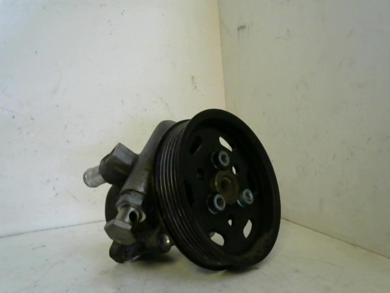 Pompe de direction VOLKSWAGEN NEW BEETLE 1 PHASE 1 Essence - 1
