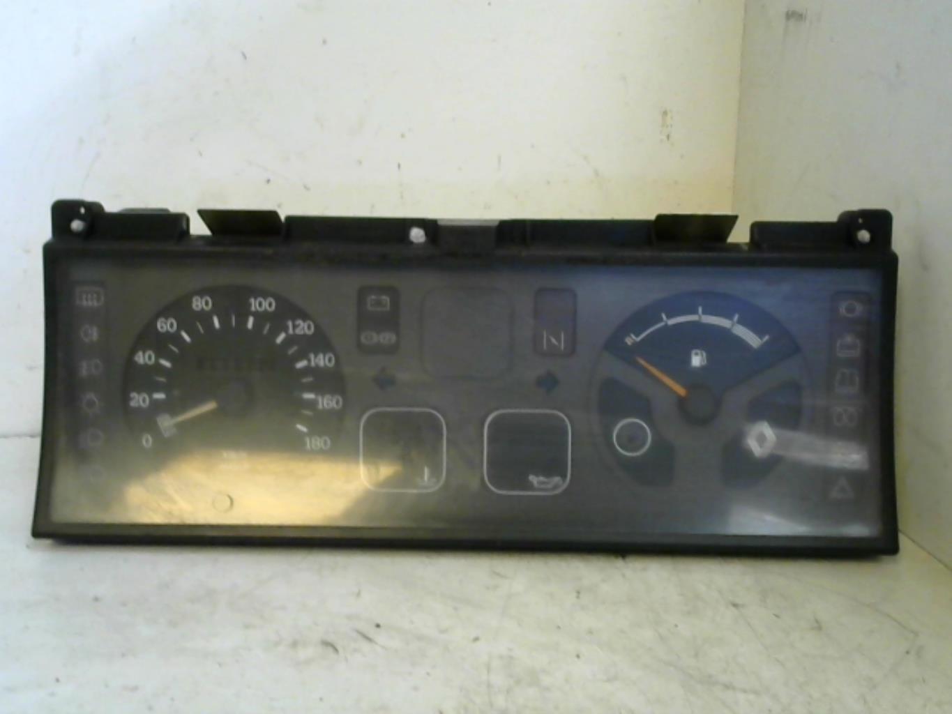 Compteur RENAULT R11 Essence - 1