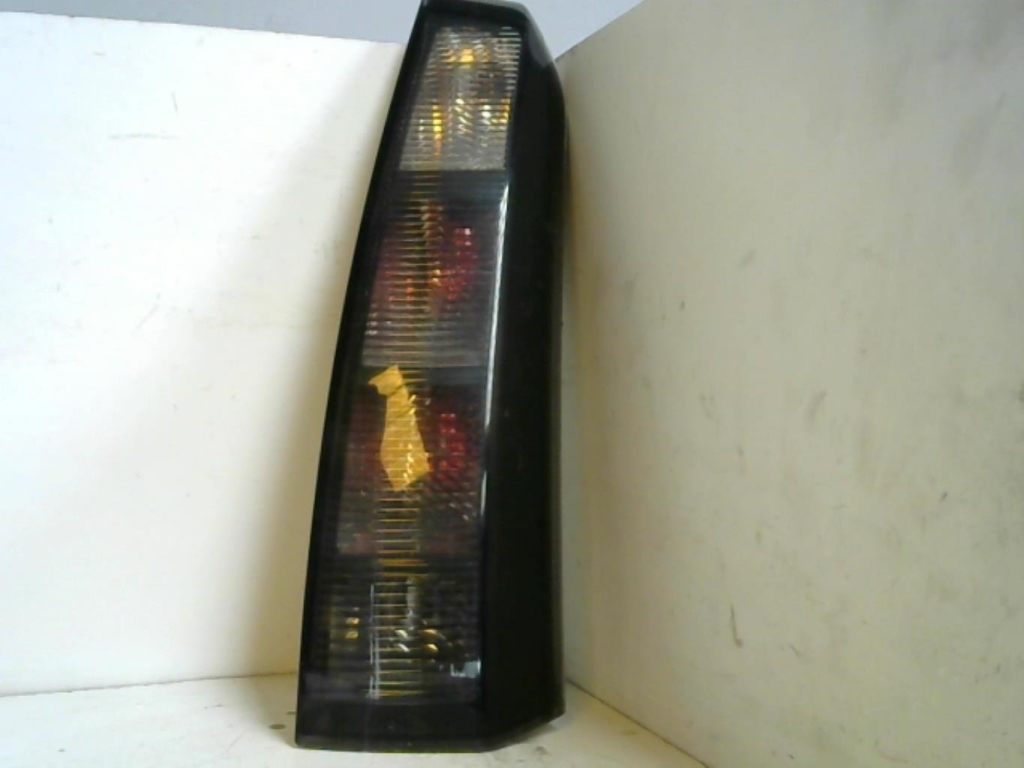 Fanale posteriore principale destro (luci) OPEL MERIVA A PHASE 2 Diésel - 1