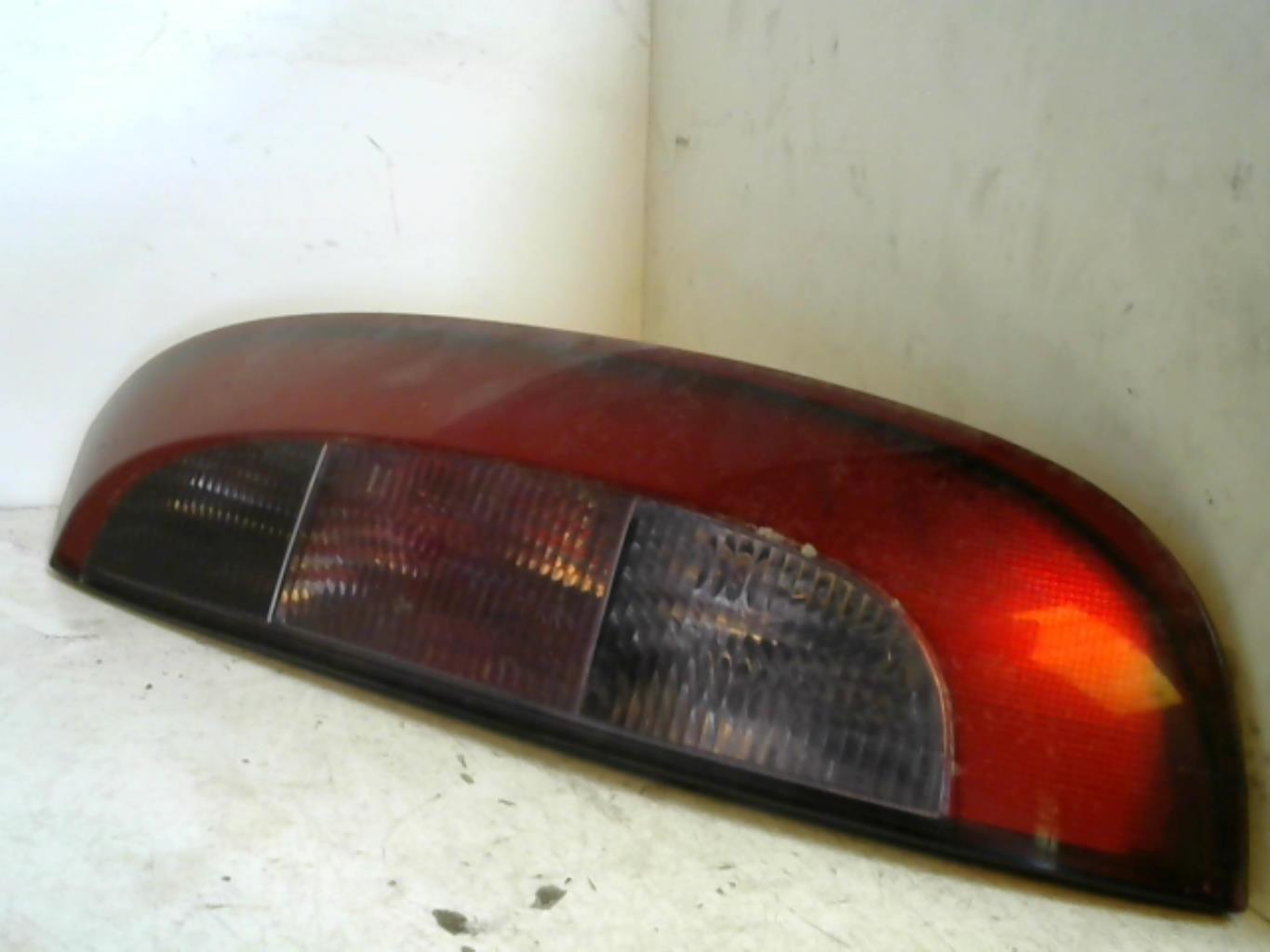 Fanale posteriore principale destro (luci) OPEL CORSA C PHASE 1 Gasolina - 1