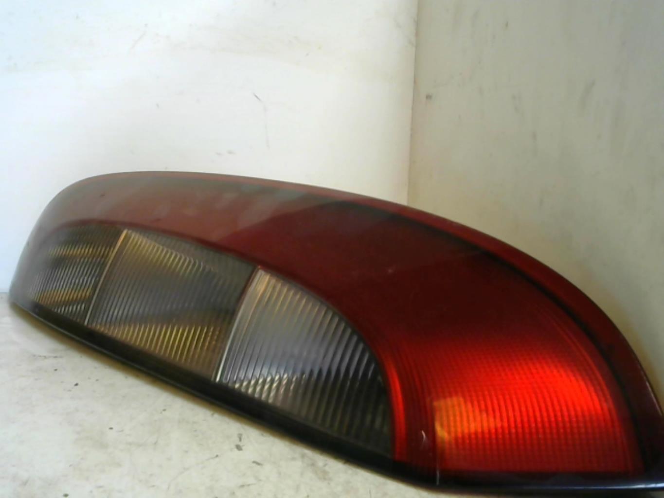 Fanale posteriore principale sinistro (luci) OPEL CORSA C PHASE 1 Gasolina - 1