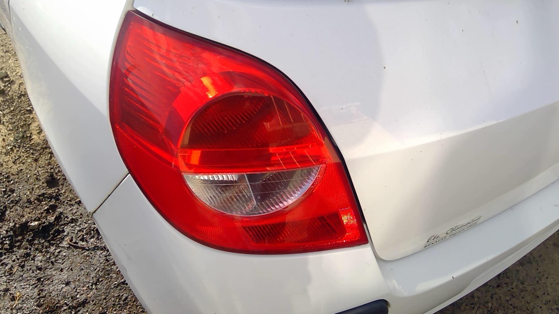 Fanale posteriore principale sinistro (luci) RENAULT CLIO 3 PHASE 2 Diésel - 1