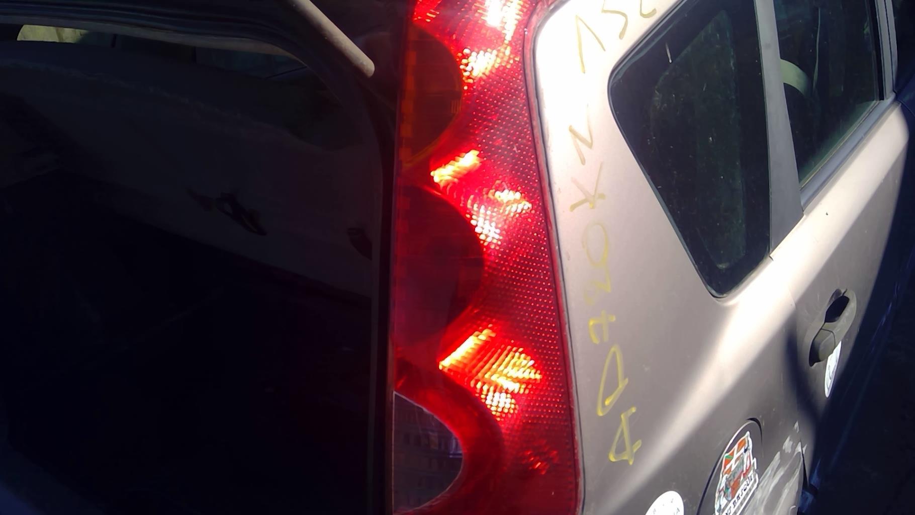 Fanale posteriore principale destro (luci) NISSAN NOTE 1 PHASE 1 Diésel - 1
