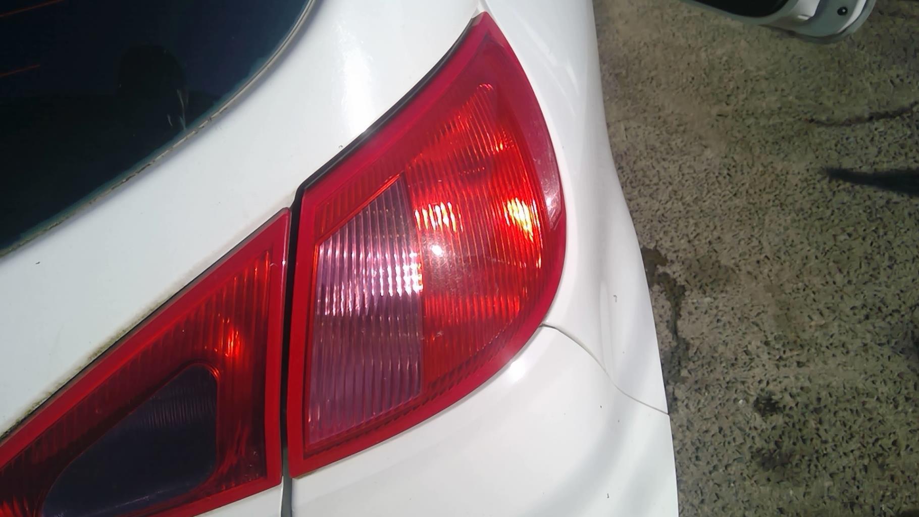 Fanale posteriore principale destro (luci) MITSUBISHI COLT 6 PHASE 1 Diésel - 1