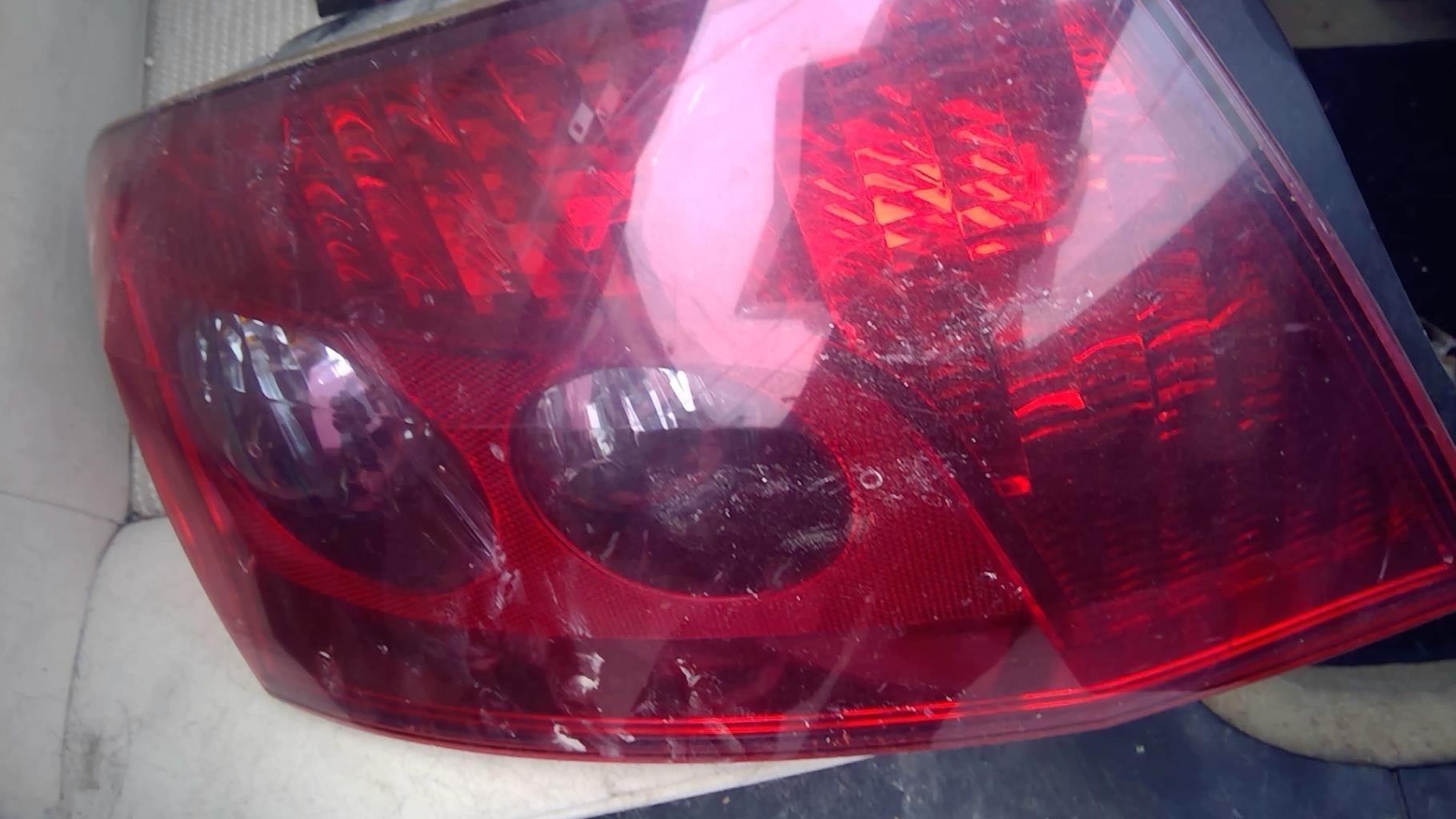 Fanale posteriore principale sinistro (luci) PEUGEOT 407 PHASE 1 Diésel - 1