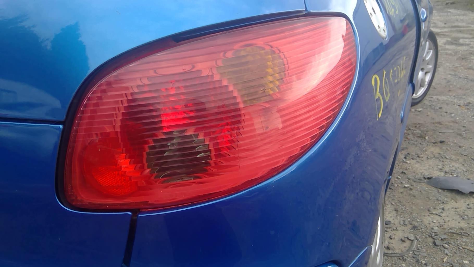 Fanale posteriore principale destro (luci) PEUGEOT 206 PHASE 1 CABRIOLET Gasolina - 1