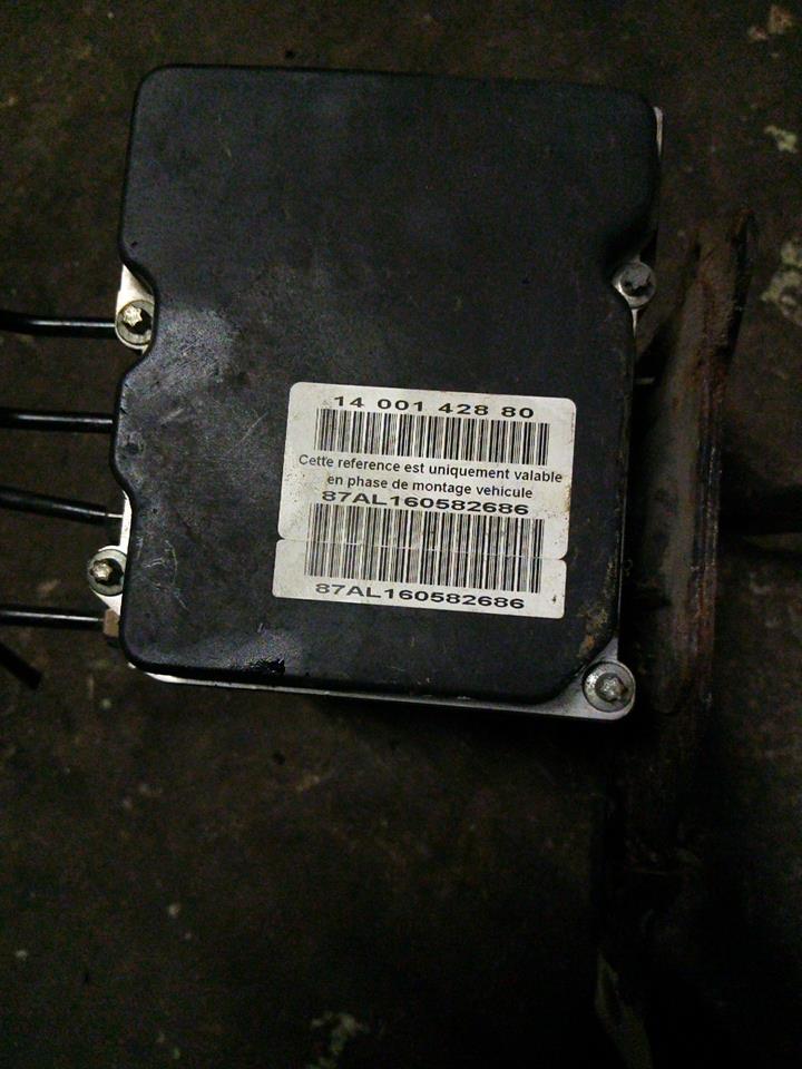 Blocco ABS (antibloccaggio freni) CITROEN C8  - 1