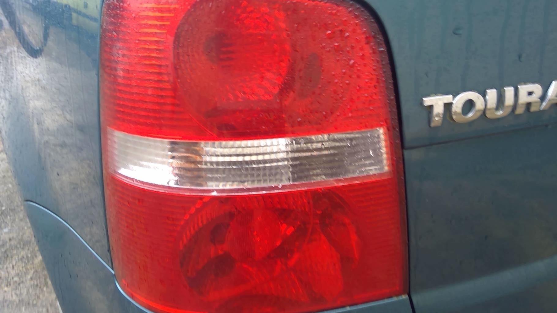 Fanale posteriore principale sinistro (luci) VOLKSWAGEN TOURAN 1 PHASE 1 Diésel - 1