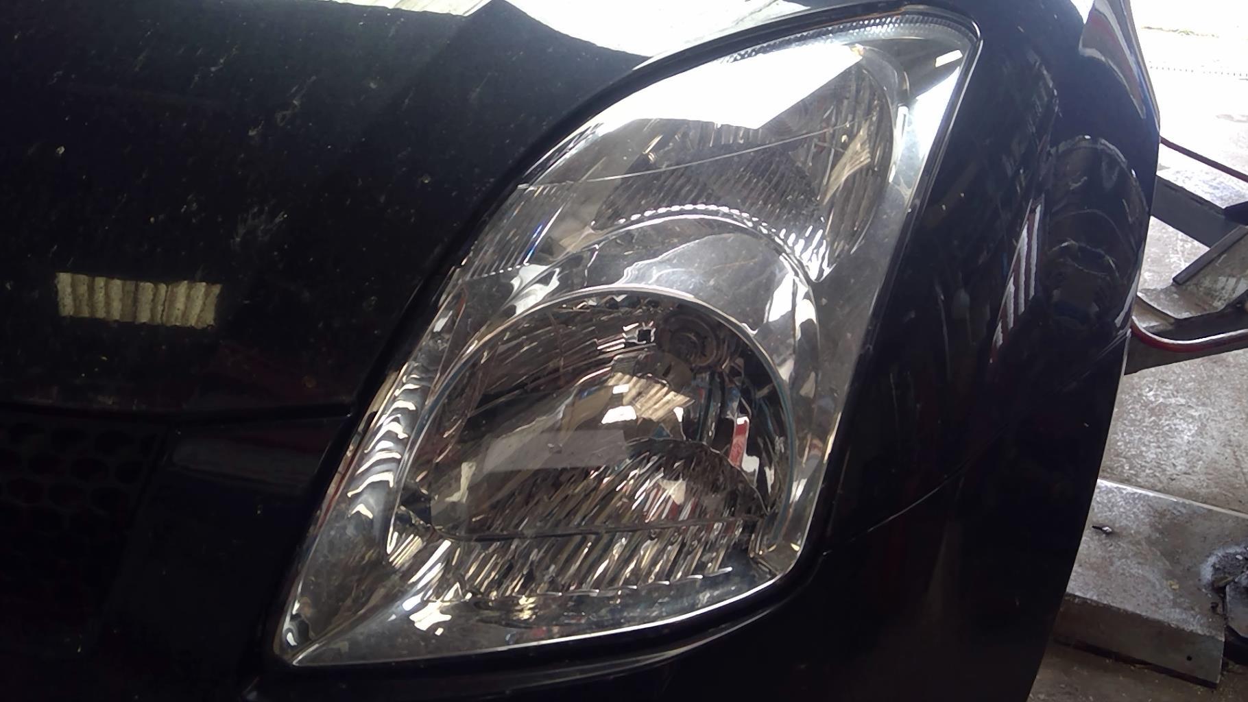 Gruppo ottico anteriore principale sinistro (luci)(faro) SUZUKI SWIFT 3 Diésel - 1