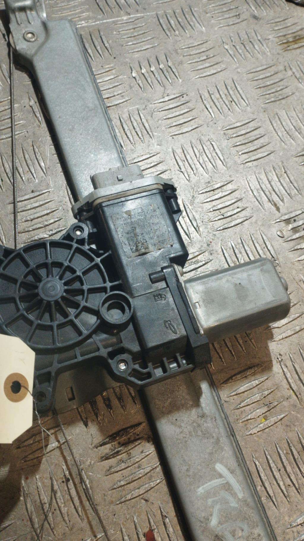 Alzacristalli elettrico anteriore sinistro RENAULT TRAFIC 3 LONG PHASE 1  - 1