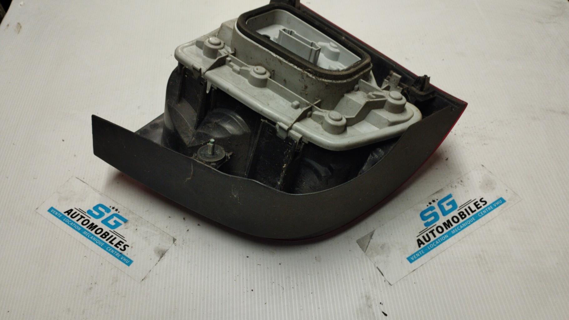 Fanale posteriore principale destro (luci) VOLKSWAGEN POLO 4 PHASE 1 Diésel - 1