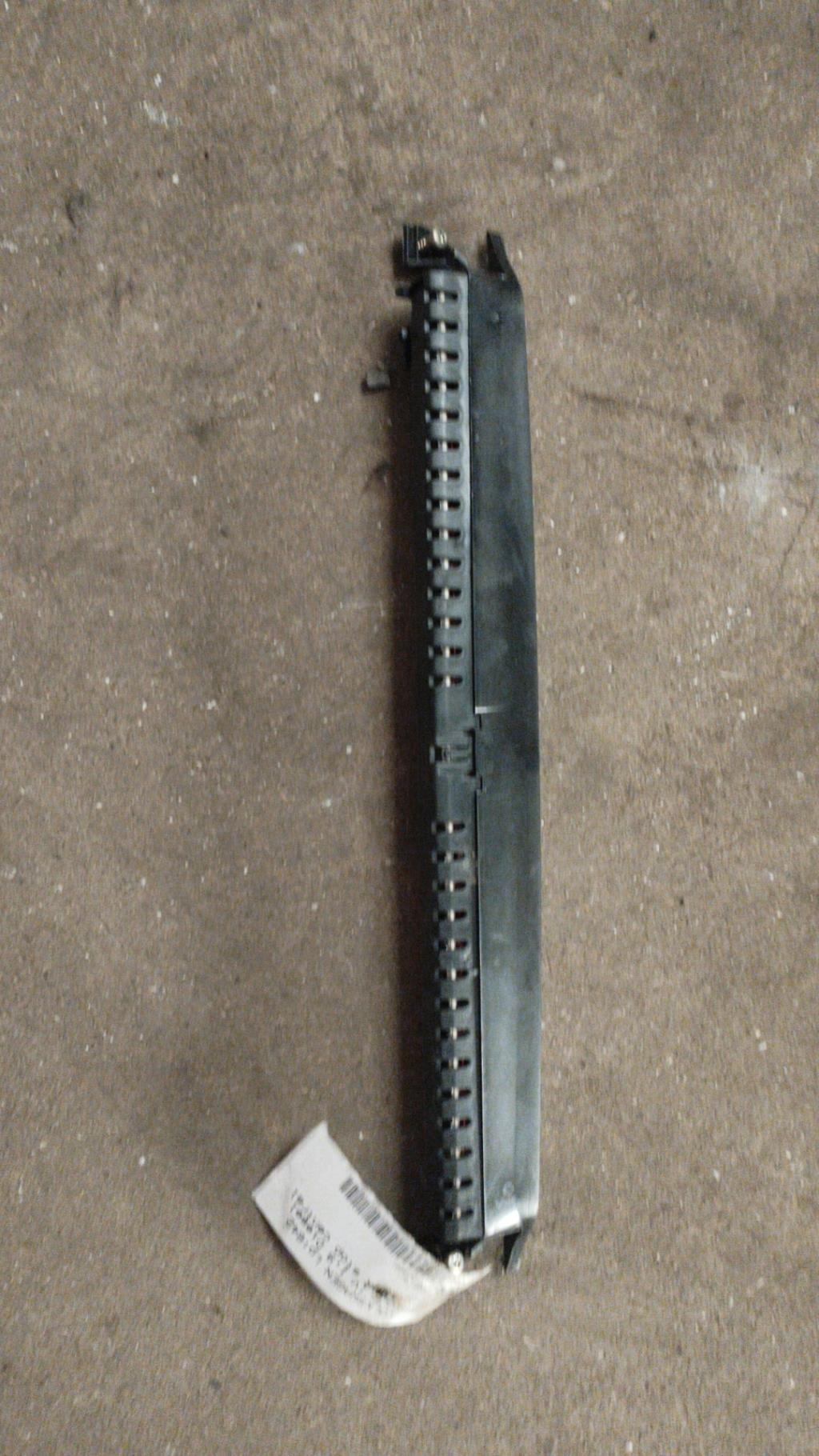 Luce stop centrale VOLKSWAGEN GOLF 4 Diésel - 1